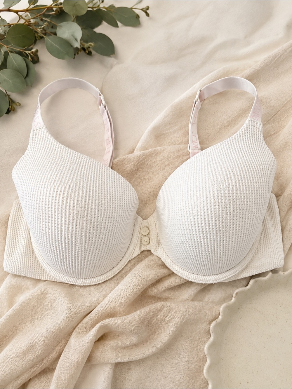 Victoria’s Secret Lightly Lined Full Coverage Bra White Textured 38D